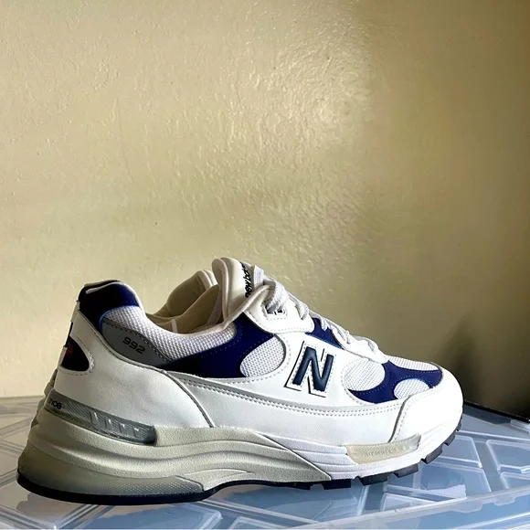 New Balance 992 Men’s 12 - White and Navy - Picture 3 of 11
